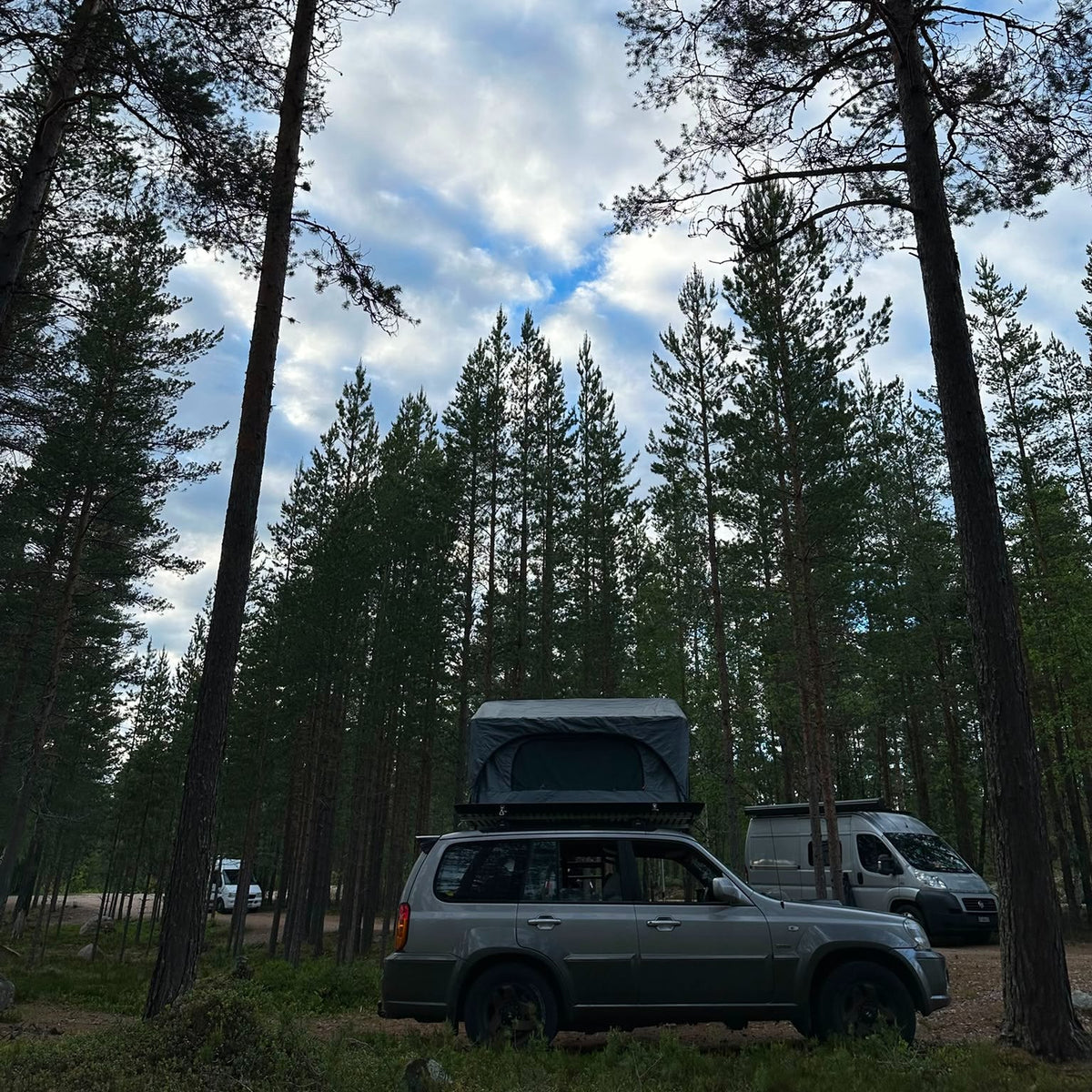 How Does a Transparent PC Skylight Improve Rooftop Camping? Materials, Design and Benefits