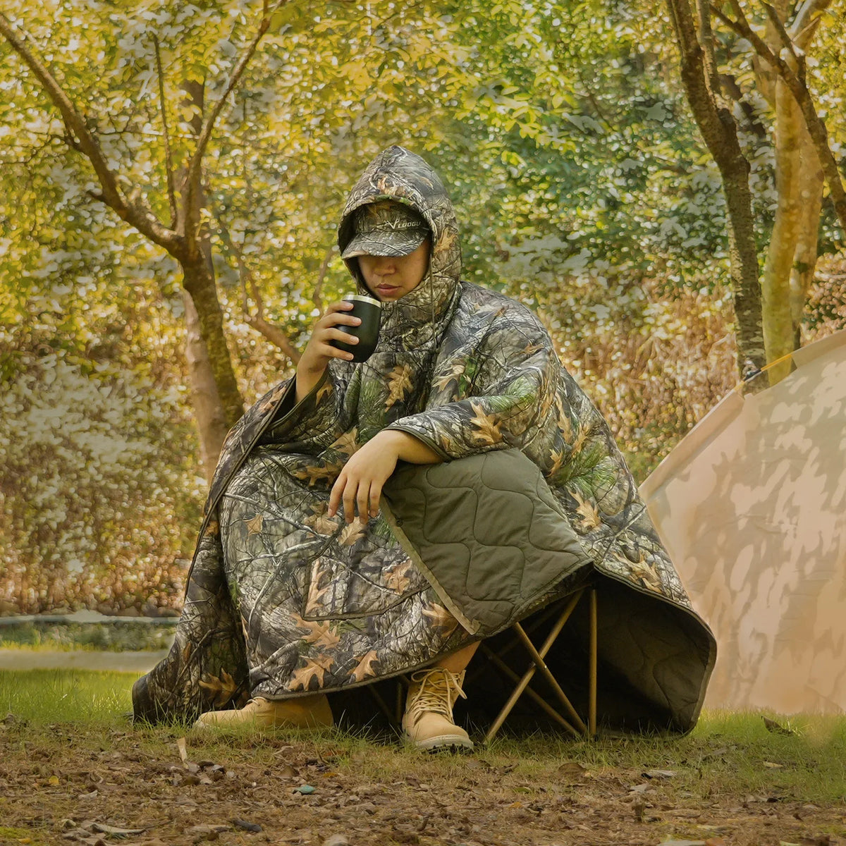 Waterproof Insulation Poncho Warm Sleeping Bag Blanket